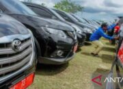 Plat nomor mobil dinas Menkomdigi RI 22