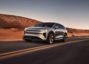 SUV listrik Lucid Gravity mulai dikirim kepada pembeli