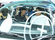 Menperin Agus Gumiwang membuka IIMS 2025 di JIExpo Kemayoran