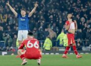 Berakhir Ricuh, Liverpool Ditahan Imbang Everton Lewat Drama 4 Gol
