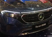 Mercedes-Benz tarik ribuan EQB akibat baterai bermasalah